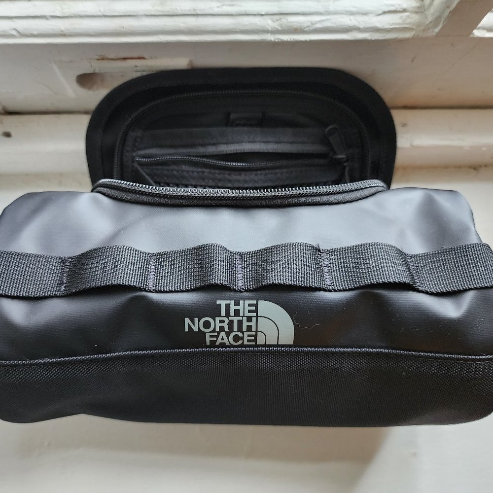 North Face Travel Canister Toiletry Bag Small